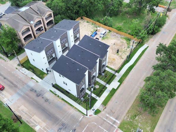 4802 Elysian Street C, Houston TX 77009