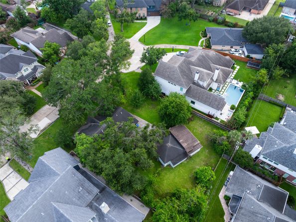 8630 Cedarbrake Drive, Spring Valley Village TX 77055