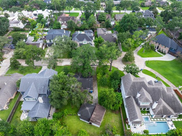 8630 Cedarbrake Drive, Spring Valley Village TX 77055