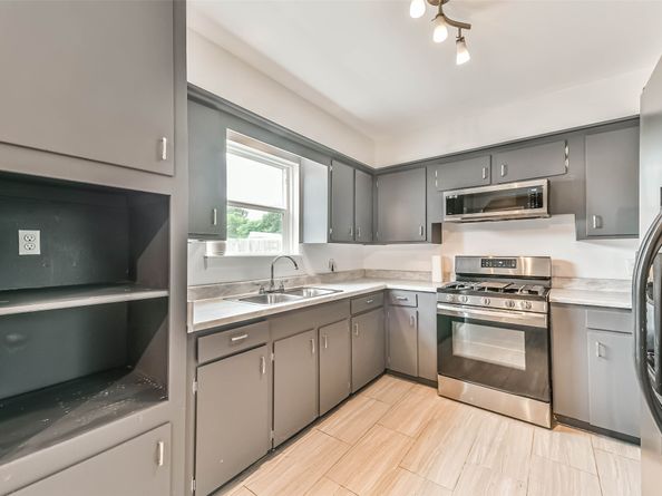 7839 Fondren Road, Houston TX 77074
