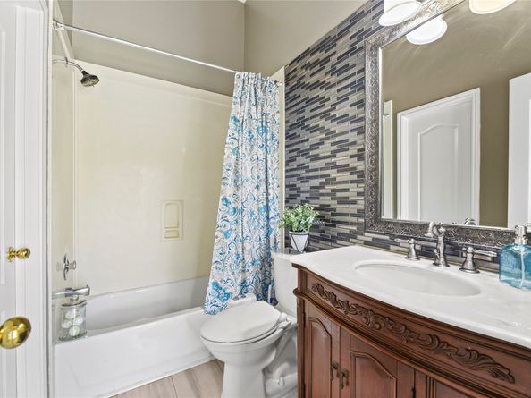 17406 Lonesome Dove Trail, Houston TX 77095