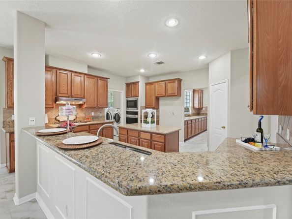 17406 Lonesome Dove Trail, Houston TX 77095