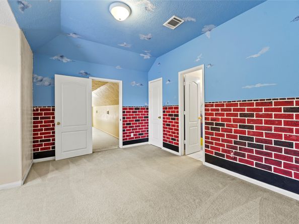 17406 Lonesome Dove Trail, Houston TX 77095