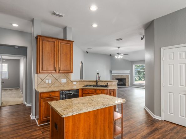 13810 Parkers Cove Court, Houston TX 77044