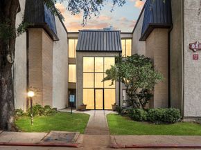 8517 Hearth Drive 31, Houston TX 77054