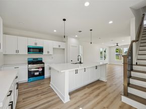 320 Clearwater st, Houston TX 77029