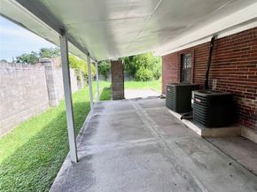 1207 Firnat Street, Houston TX 77022