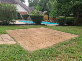 2103 Winding Hollow Court, Conroe TX 77385