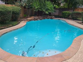 2103 Winding Hollow Court, Conroe TX 77385