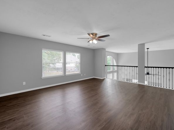 2103 Winding Hollow Court, Conroe TX 77385