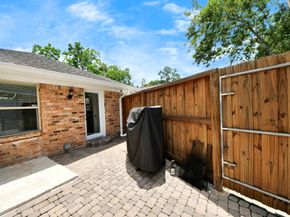 5422 Jason Street, Houston TX 77096