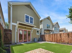 5510 Larkin Street A, Houston TX 77007
