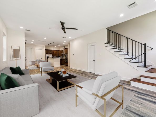 5510 Larkin Street A, Houston TX 77007