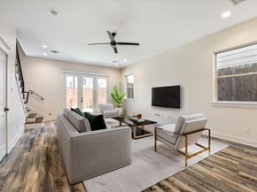 5510 Larkin Street A, Houston TX 77007