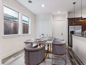 5510 Larkin Street A, Houston TX 77007