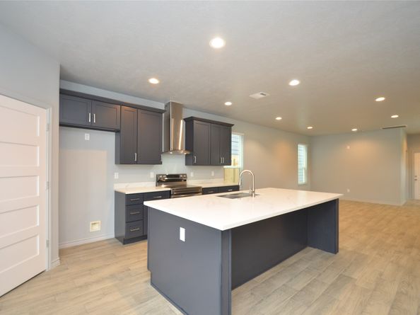 9828 Tuffly Street, Houston TX 77029