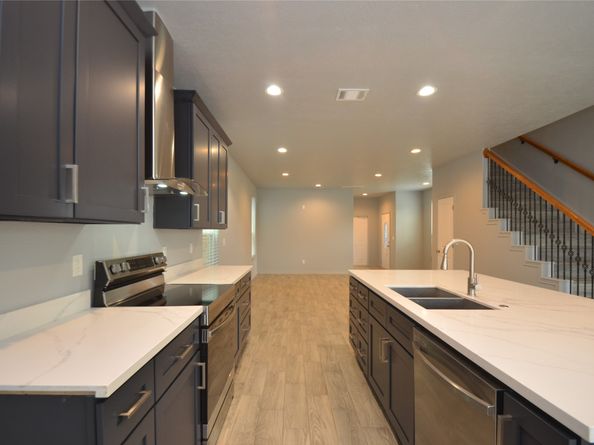 9828 Tuffly Street, Houston TX 77029