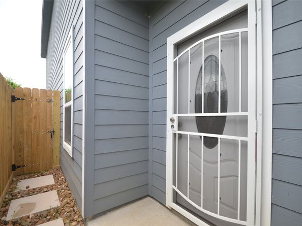 9828 Tuffly Street, Houston TX 77029