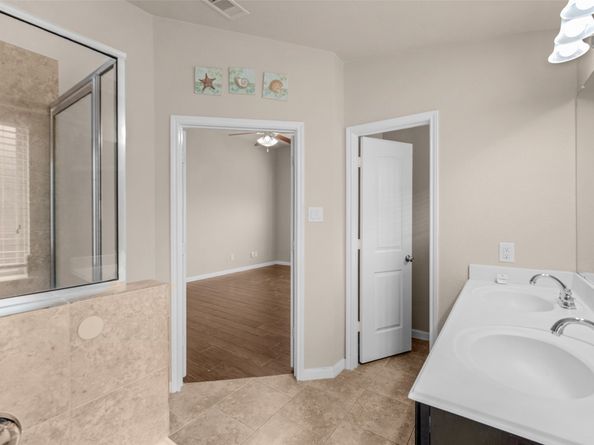 21330 Cypress River Oak Drive, Cypress TX 77433