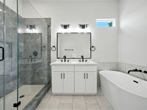 7117 England Street C, Houston TX 77021