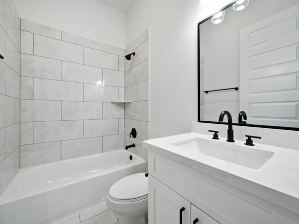 7117 England Street C, Houston TX 77021