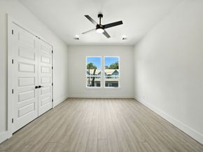 7117 England Street C, Houston TX 77021