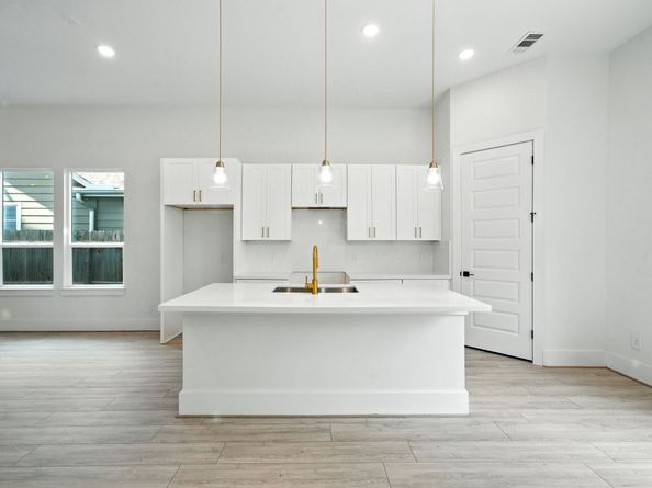 7117 England Street C, Houston TX 77021