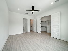 7117 England Street C, Houston TX 77021