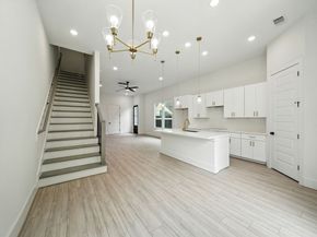 7117 England Street C, Houston TX 77021