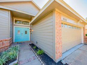8550 Sparkling Springs Drive, Houston TX 77095