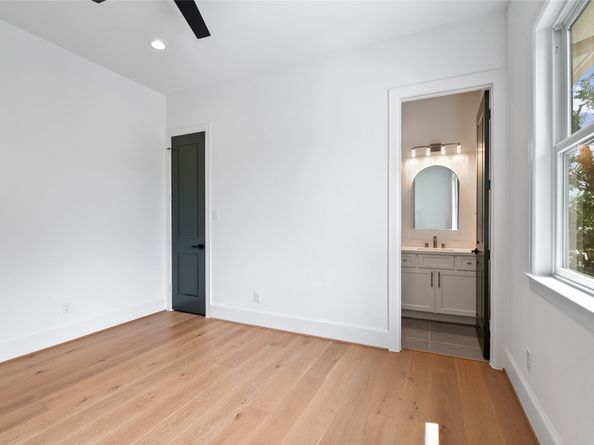 2317 Sheridan Street, Houston TX 77030