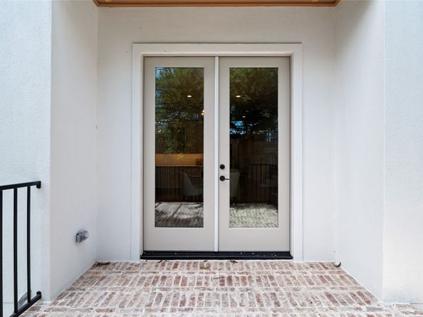2317 Sheridan Street, Houston TX 77030