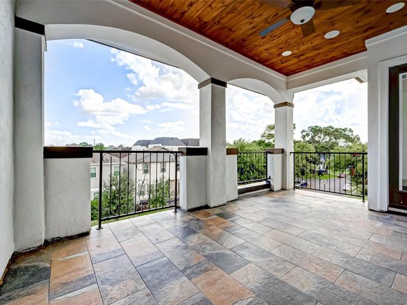 825 W 16th Street A, Houston TX 77008