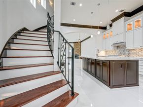 825 W 16th Street A, Houston TX 77008