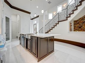825 W 16th Street A, Houston TX 77008