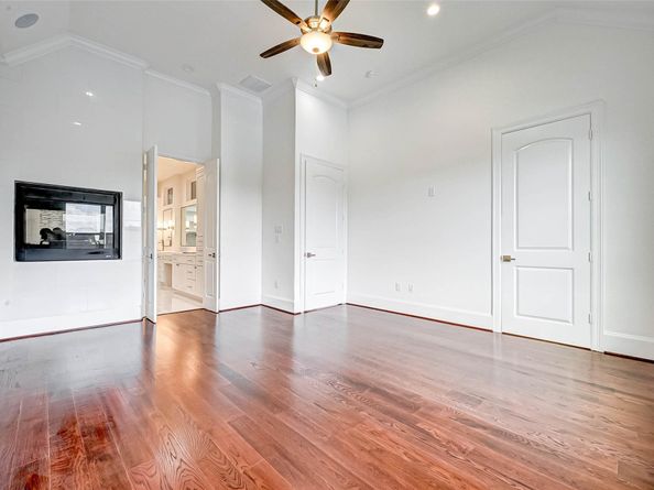 825 W 16th Street A, Houston TX 77008