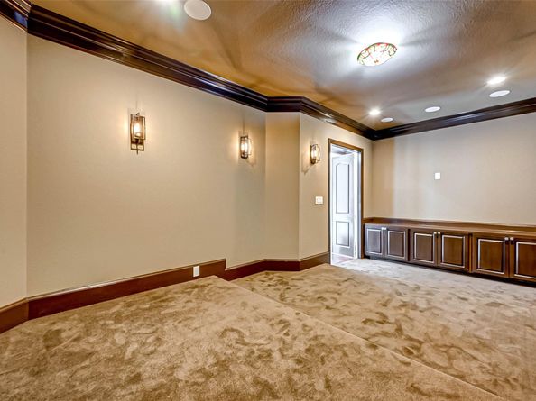 825 W 16th Street A, Houston TX 77008