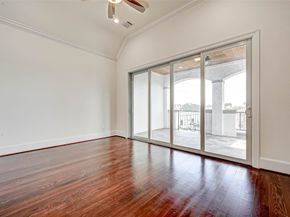 825 W 16th Street A, Houston TX 77008