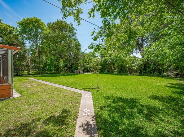 12206 Ashcroft Drive, Houston TX 77035