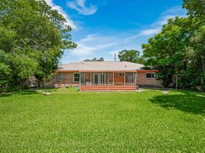 12206 Ashcroft Drive, Houston TX 77035
