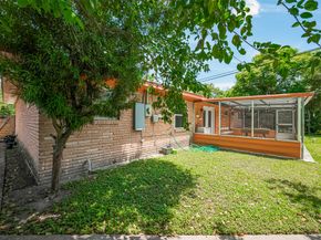 12206 Ashcroft Drive, Houston TX 77035