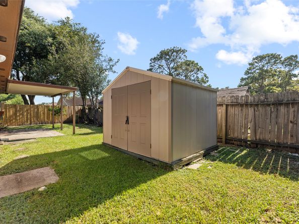 8118 Vista Del Sol Drive, Houston TX 77083