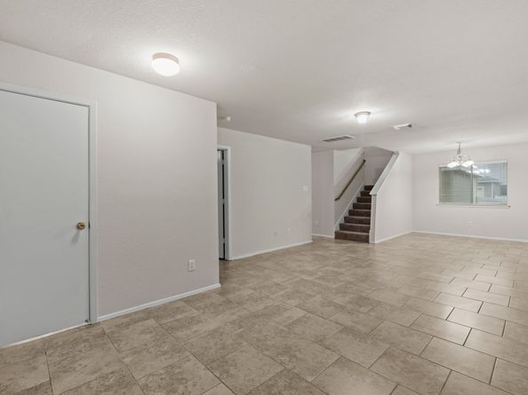 1617 Nichole Woods Drive, Houston TX 77047