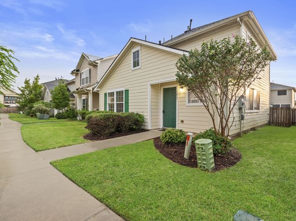 1617 Nichole Woods Drive, Houston TX 77047