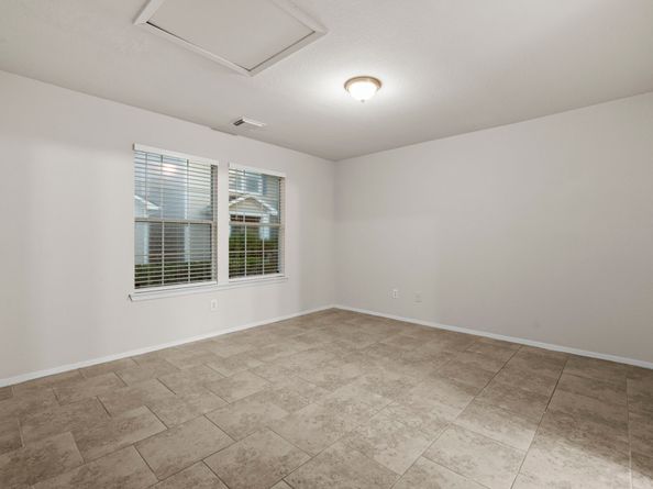 1617 Nichole Woods Drive, Houston TX 77047