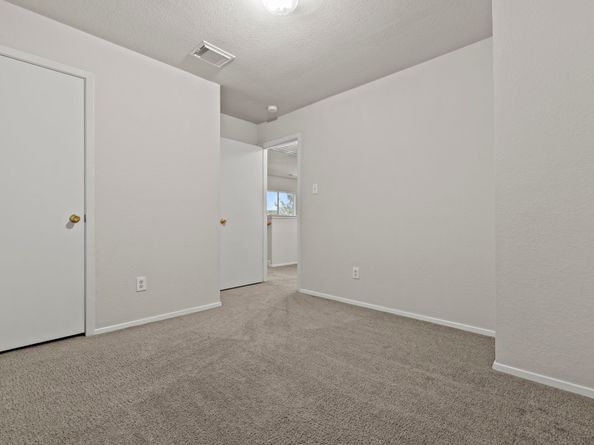 1617 Nichole Woods Drive, Houston TX 77047