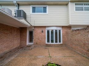 1411 Ramada Drive 1411, Houston TX 77062