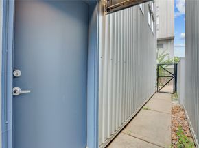2720 Chenevert Street, Houston TX 77004