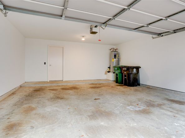 2720 Chenevert Street, Houston TX 77004