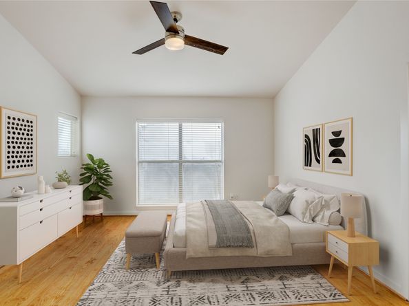 2720 Chenevert Street, Houston TX 77004